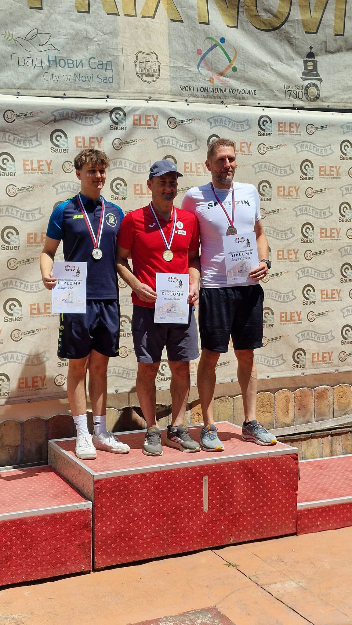 Začeli smo obiskovati tudi mednarodna tekmovanja z malokalibrskim orožjem v tujini in letošnja prva destinacija je priznani Grand Prix v Novem Sadu. – fotografija 1