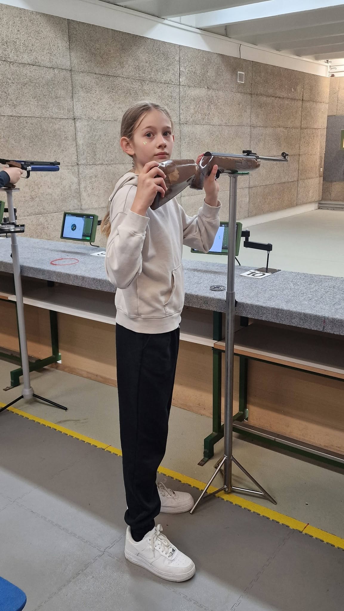 V okviru Strelskega krožka Osnovna Šola Trzin, smo se danes udeležili področnega prvenstva osnovnih šol v SD Škofja Loka. – fotografija 14