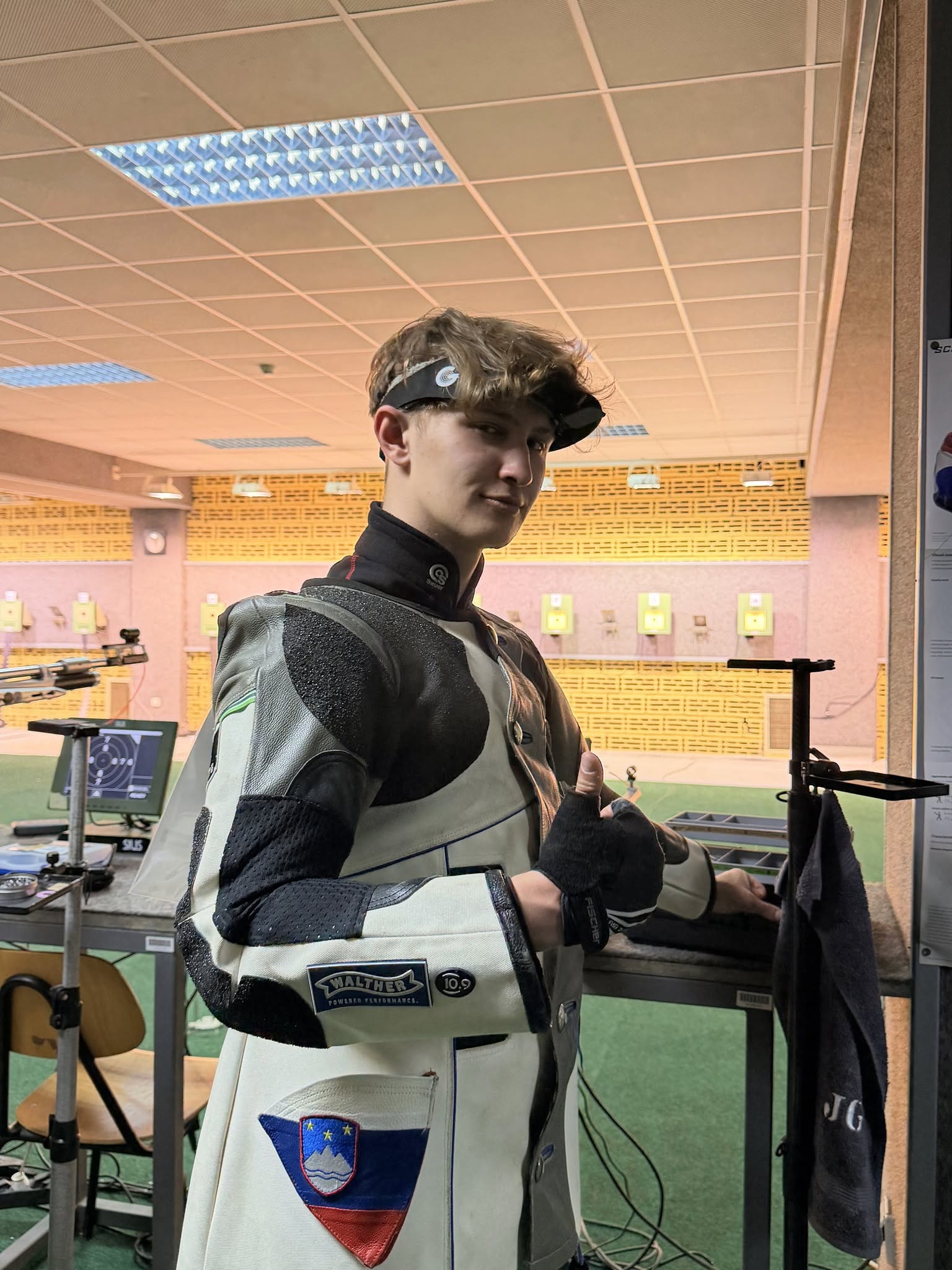 Kar sedemnajst udeležencev smo imeli na mednarodnem tekmovanju "April 6th" v Sarajevu, ki je potekalo pretekli vikend od 3.4. – fotografija 10