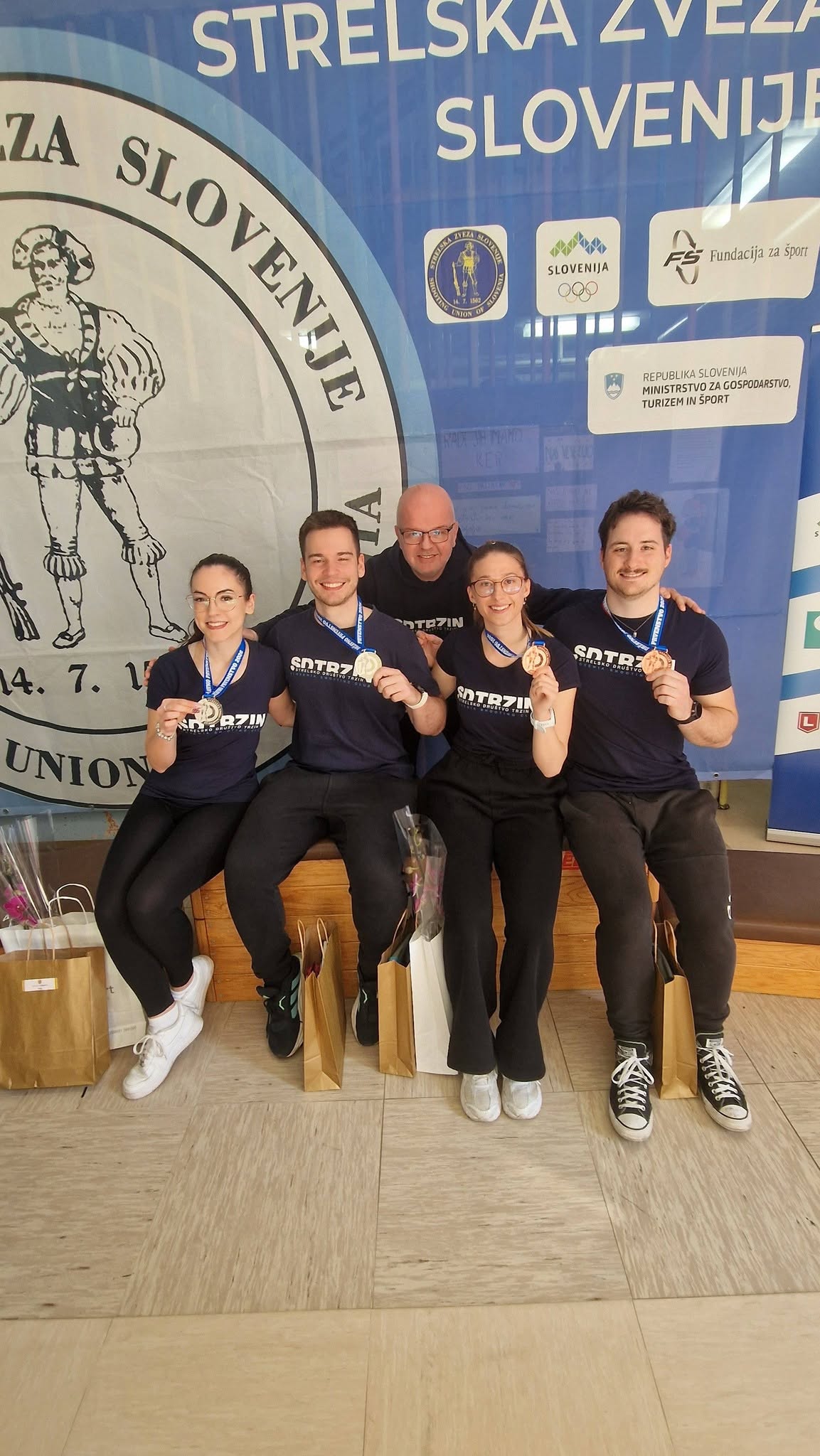 Danes je bilo v Turnišču izvedeno Državno prvenstvo mešanih parov, kjer smo pretekla leta vseskozi posegali po medaljah. – fotografija 2