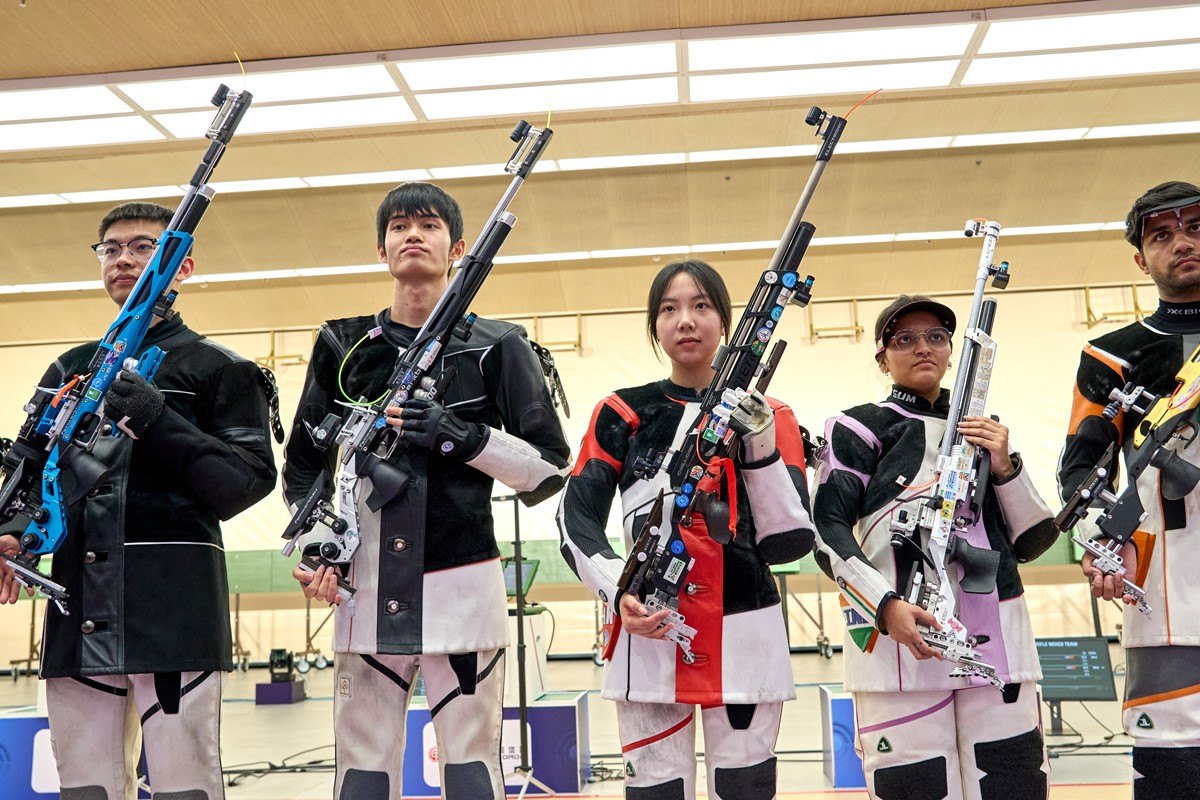 China edges home duel by four tenths to win Air Rifle Mixed Team gold
