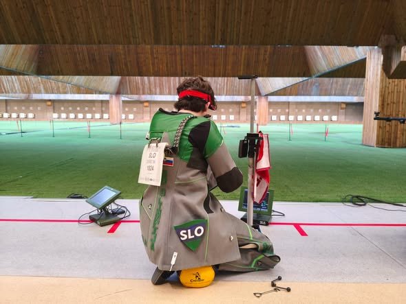 Maksimilijan Žarić na svetovnem pokalu ISSF v Hangzhouju